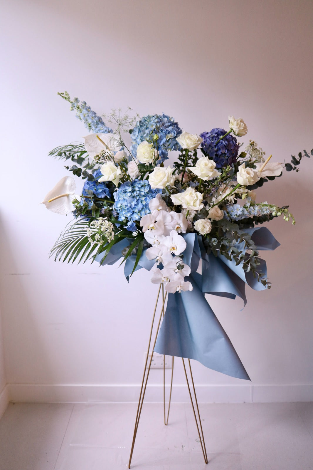 Star Blue Flower Stand