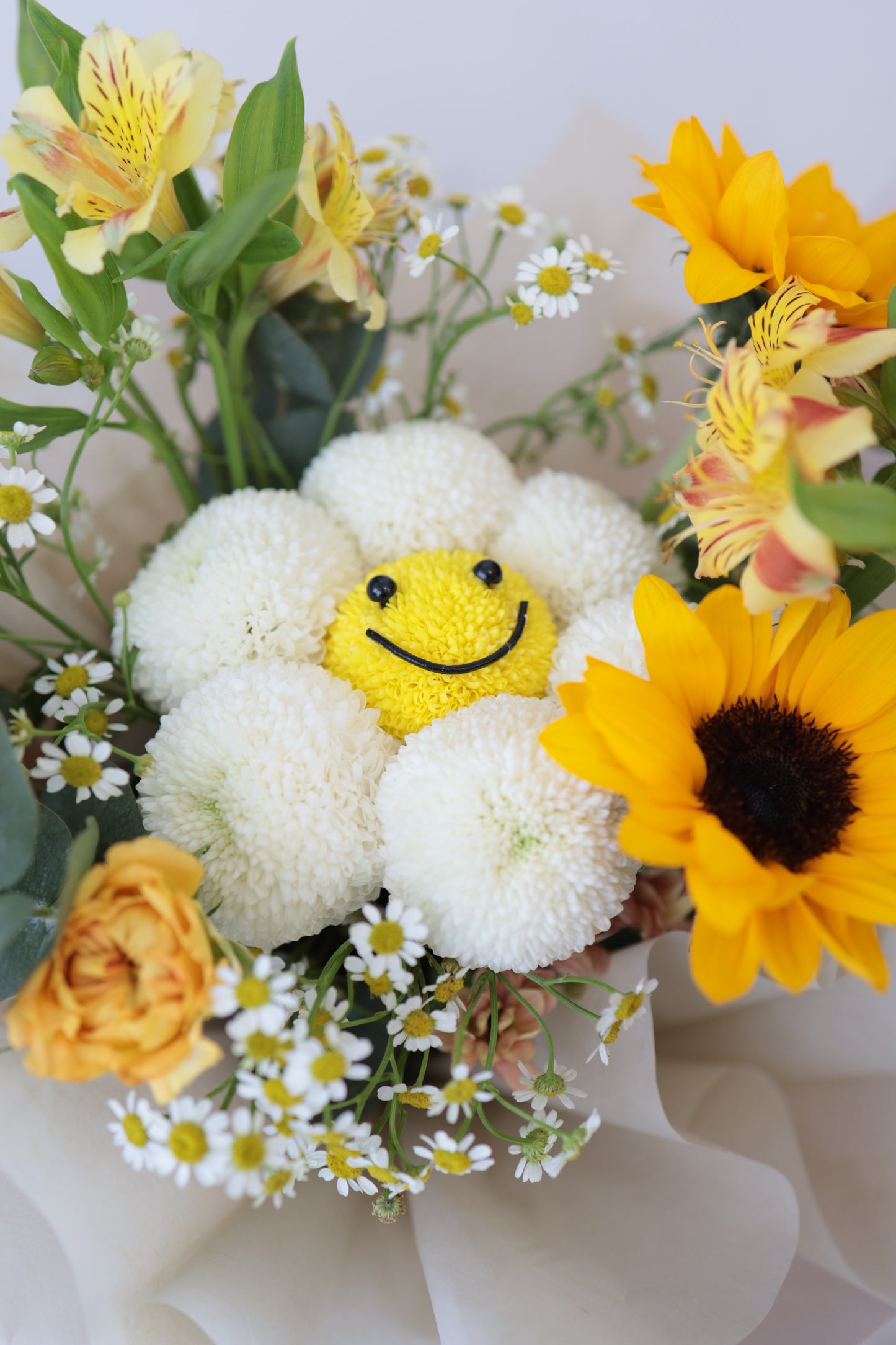 Smiley (White)