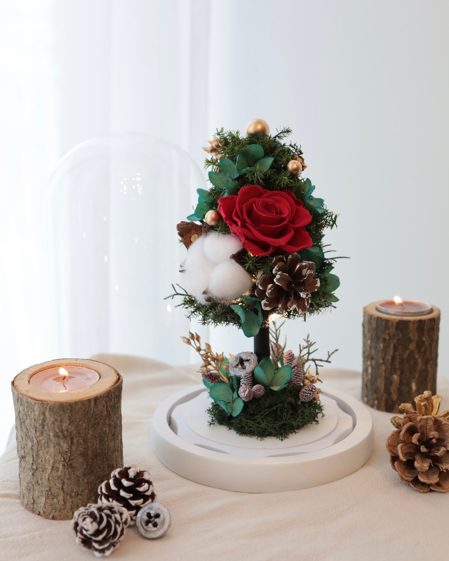 Christmas Tree Glass Dome with Preserved Flowers