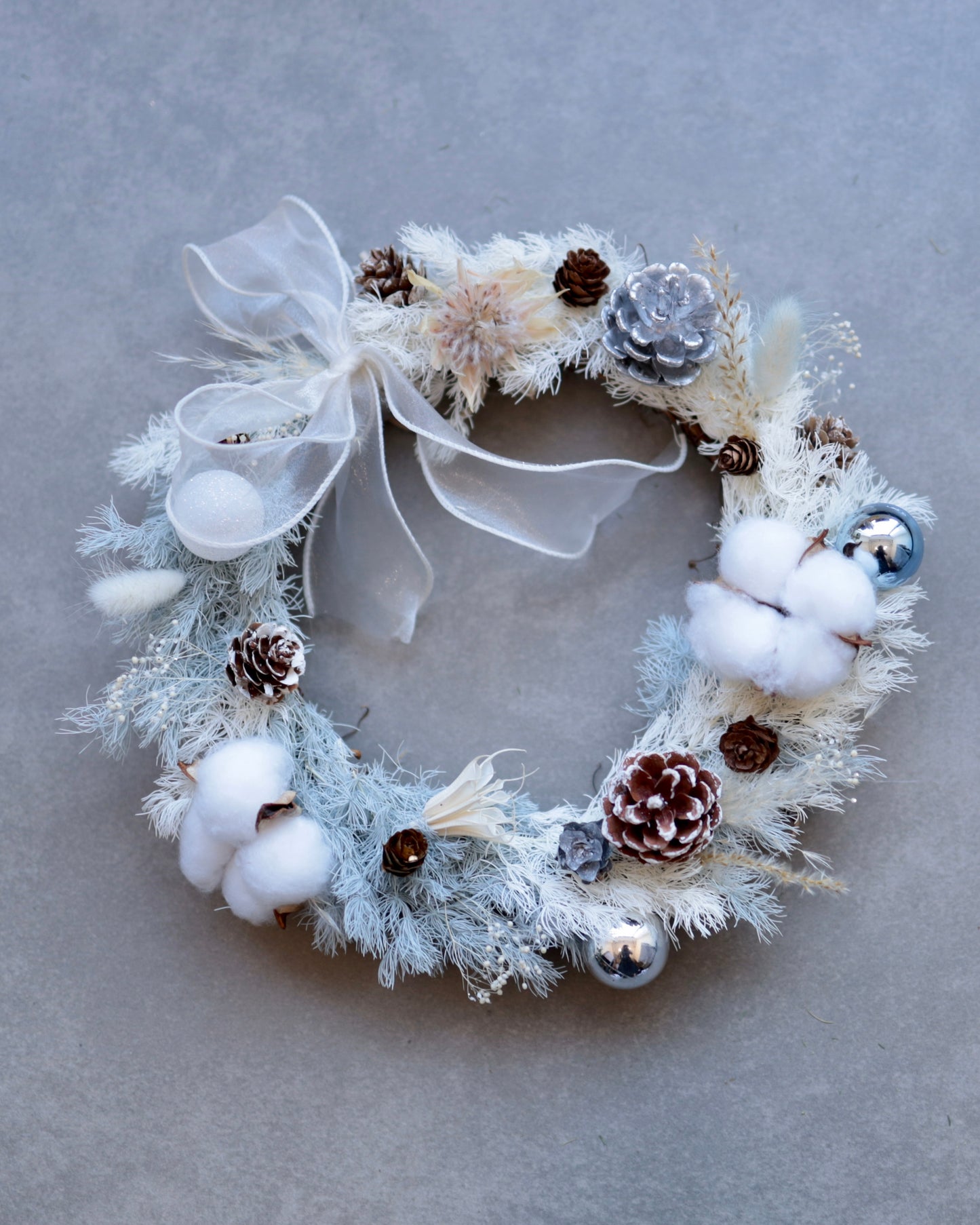 Rounded Shape Christmas Wreath Workshop with Preserved and Dried Flowers